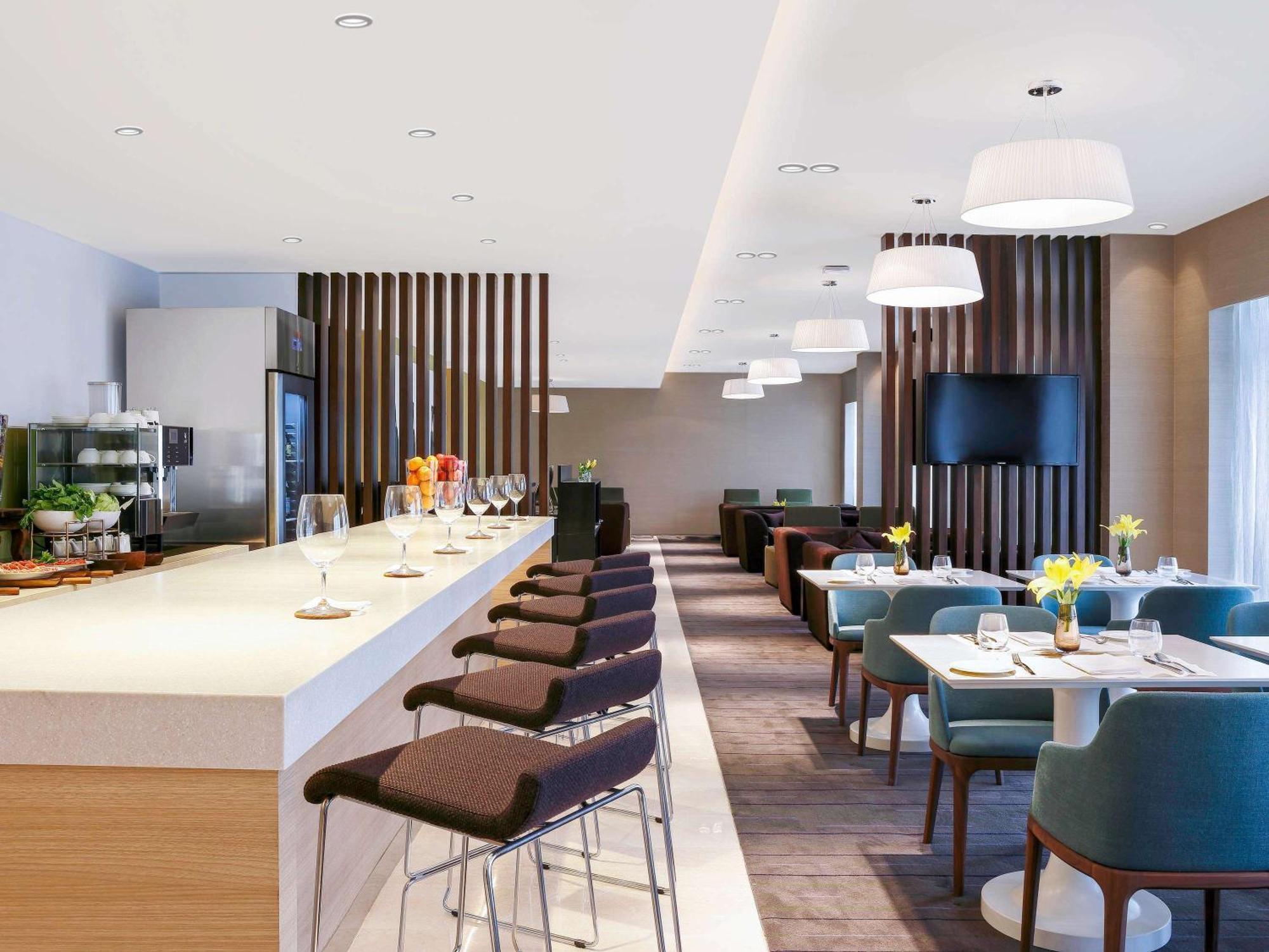 Novotel Aerocity Hotel New Delhi