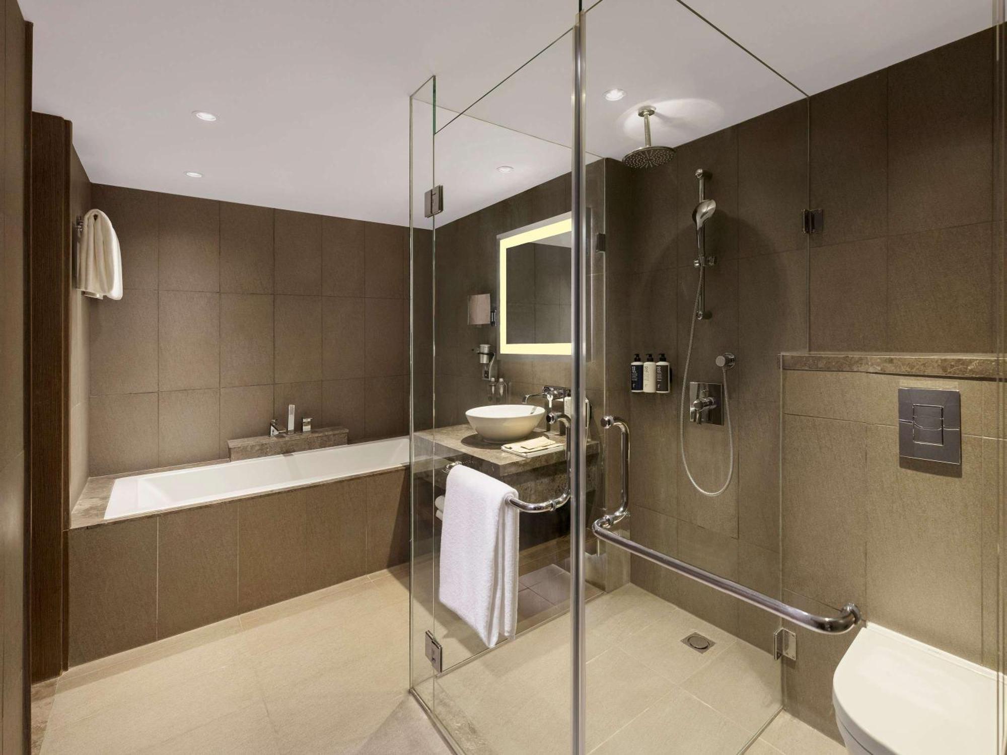 Novotel Aerocity Hotel New Delhi
