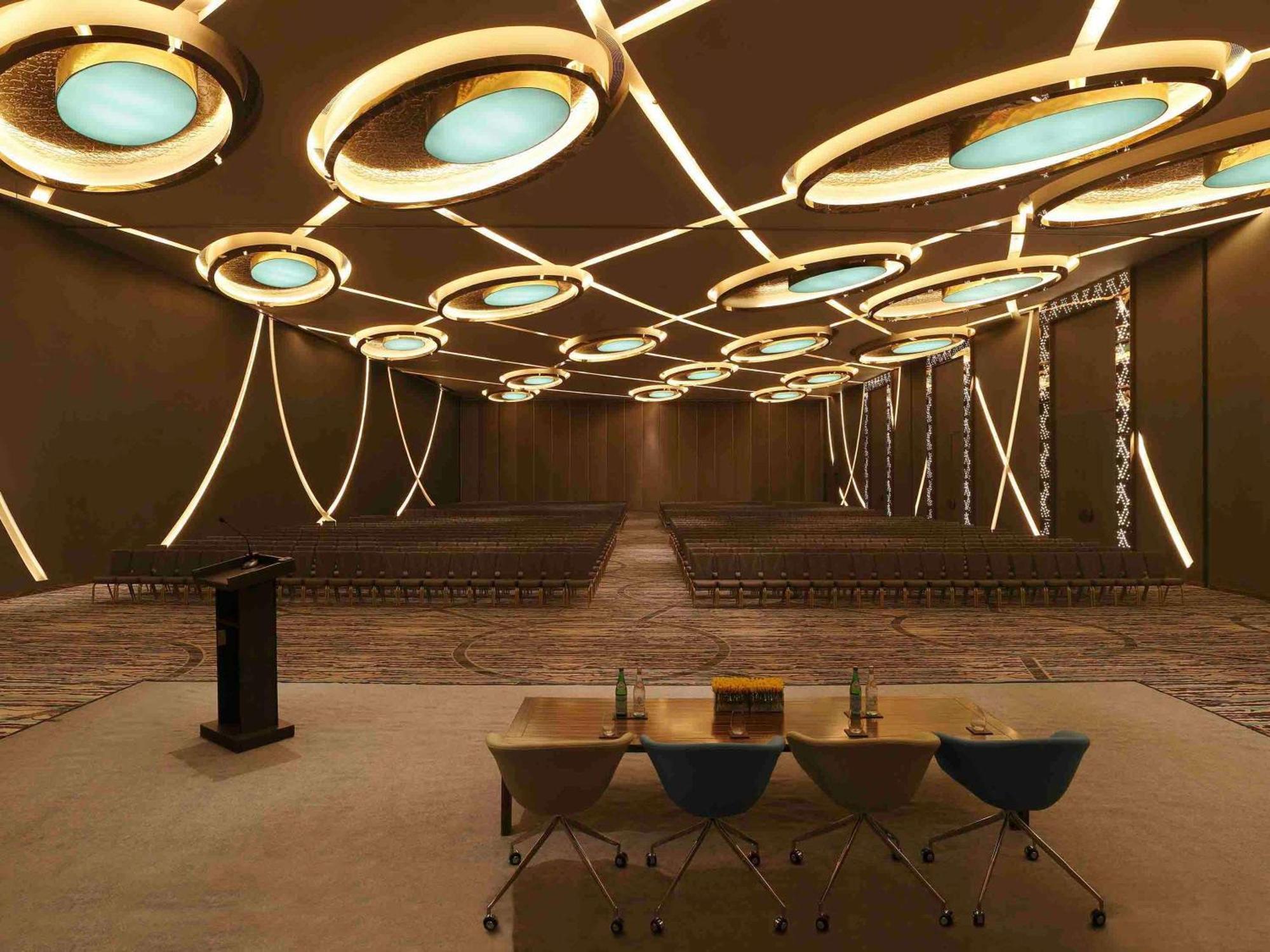 Novotel Aerocity Hotel 5*