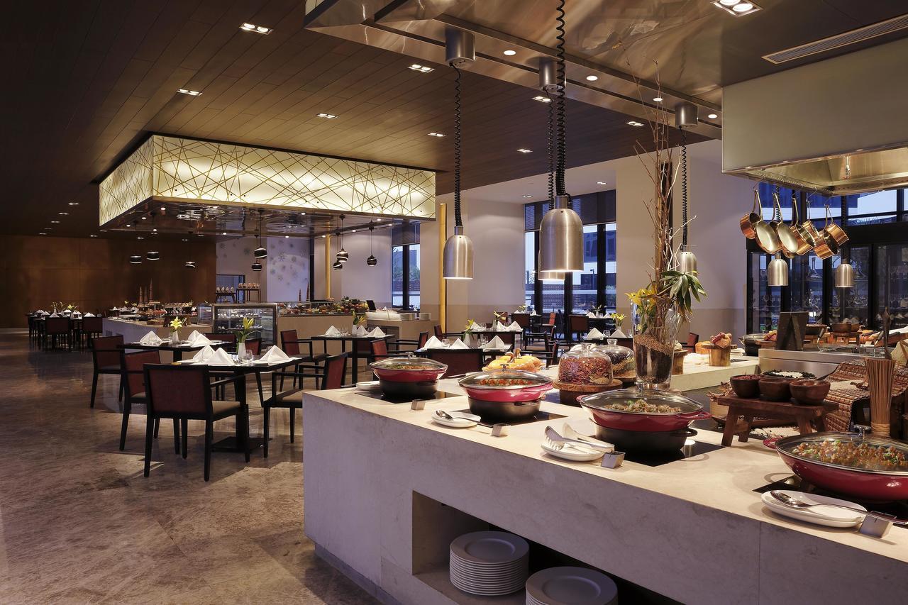 Novotel Aerocity Hotel New Delhi